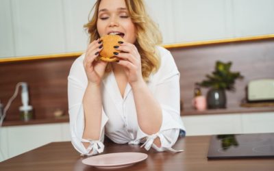 Wie „Essen mit geschlossen Augen“ Dir hilft abzunehmen